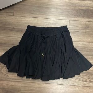 Black skort